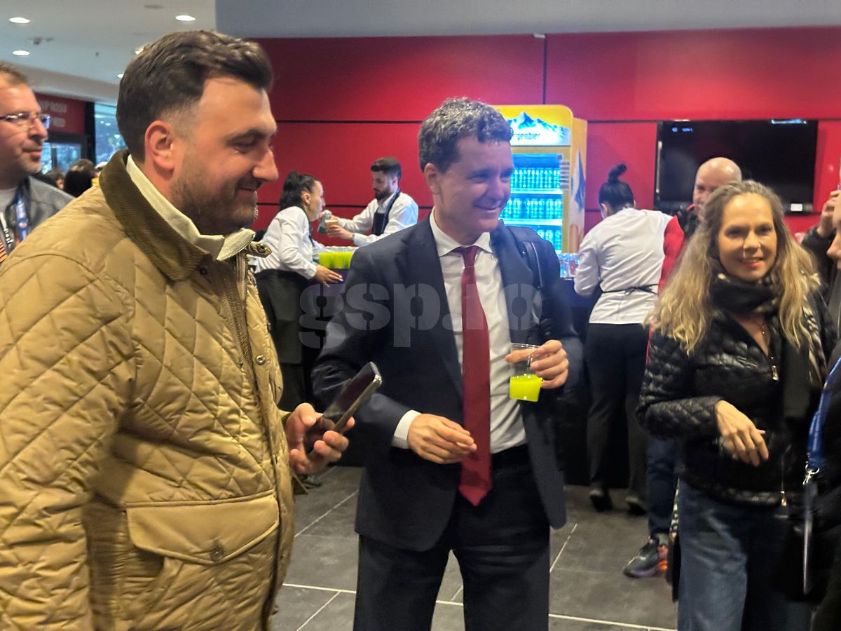 „Eram vârf de atac, dar eram cam pomanagiu” » Nicușor Dan a fost pe Arena Națională, stadion cu 20 de milioane de euro pierderi!