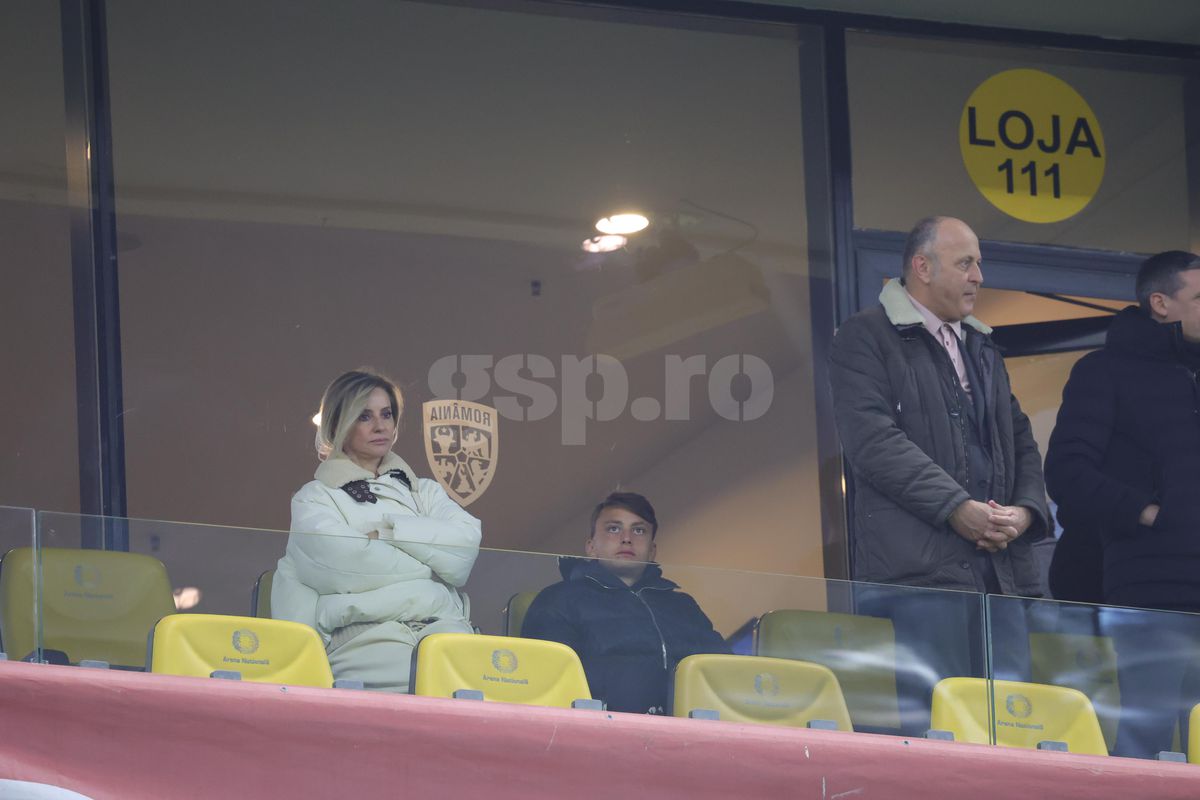 Imaginea serii pe Arena Națională » Rivalii din București, împreună la România - Bosnia