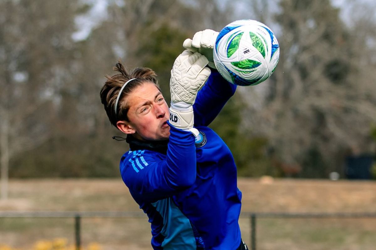 Daniel Ethan Gold a ales să reprezinte România