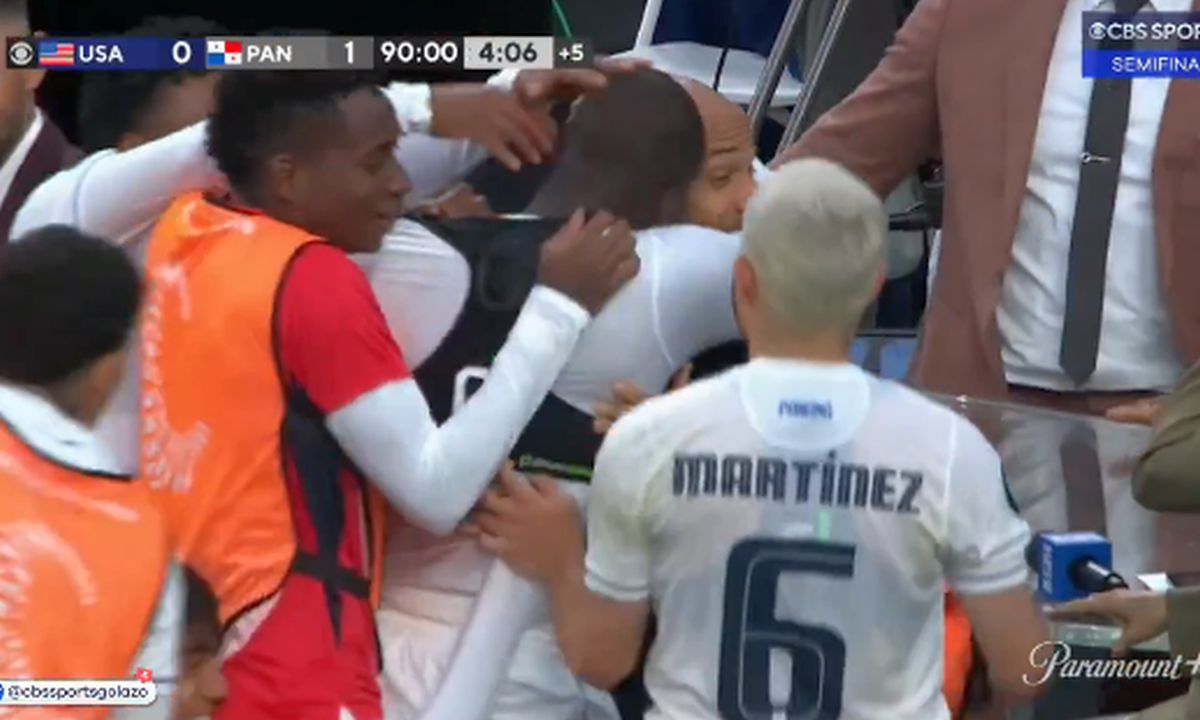 Au eliminat-o pe SUA cu gol în ultimul minut și au sărbătorit sufocându-l pe Thierry Henry: „Era ca în transă, am văzut în ochii lui!”