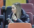 Artista Ronna Riva a fost prezentă la România – Bosnia-Herțegovina, meci din preliminariile pentru Campionatul Mondial din 2026. FOTO: Ionuț Iordache (GSP.RO)