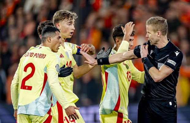 Și-a făcut debutul pentru naționala Spaniei, dar a fost huiduit de tot stadionul » Care este motivul