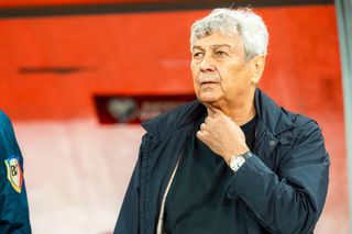 Alertă: Mihai Popa s-a accidentat înainte de Turcia - România! Pe cine a chemat Mircea Lucescu