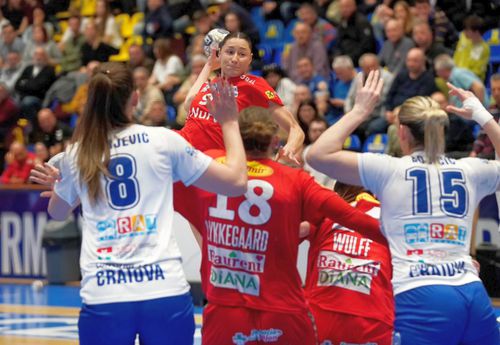 SCM Râmnicu Vâlcea a câștigat derby-ul Olteniei cu SCM Craiova // foto: Facebook