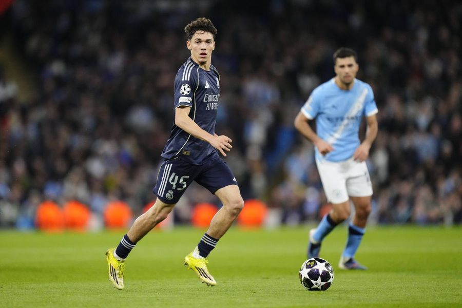 Promovat din academia clubului, Thiago Pitarch are șapte meciuri și 366 de minute jucate de la venirea lui Alvaro Arbeloa la Real Madrid / Foto: Imago Euforic înaintea derby-ului: „Vreau să-i fac statuie! E minunat că trebuie să aleg” + Anunțul despre Courtois