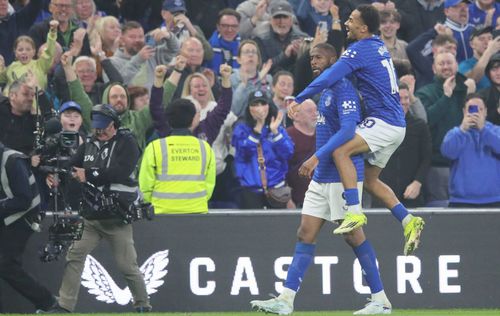 Everton a câștigat clar împotriva lui Chelsea, scor 3-0 într-un meci din cadrul etapei #31 din Premier League. Echipa din Merseyside l-a avut protagonist pe Beto, atacantul care a marcat o „dublă”.