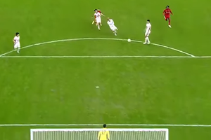 Cîmpanu rupe plasele în China! A marcat un gol superb într-un adevărat „thriller”