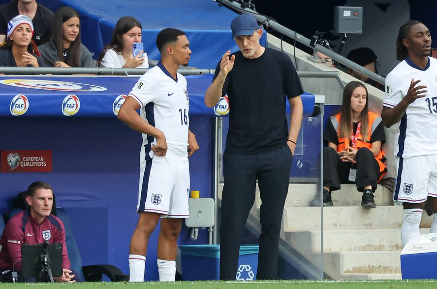 Trent Alexander-Arnold și Thomas Tuchel, la meciul dintre Andorra și Anglia / Imago Images Coșmar pentru starul lui Real Madrid » După ce s-a despărțit de iubită, poate rata și Mondialul