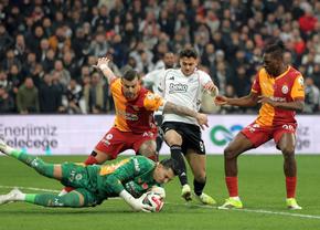 Doi fotbaliști importanți au lipsit de la antrenamentul Turciei