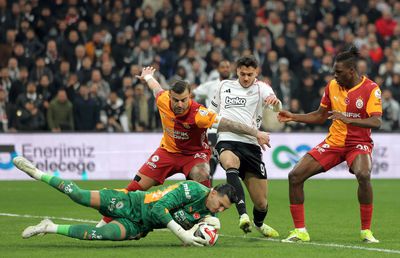 Doi fotbaliști importanți au lipsit de la antrenamentul Turciei