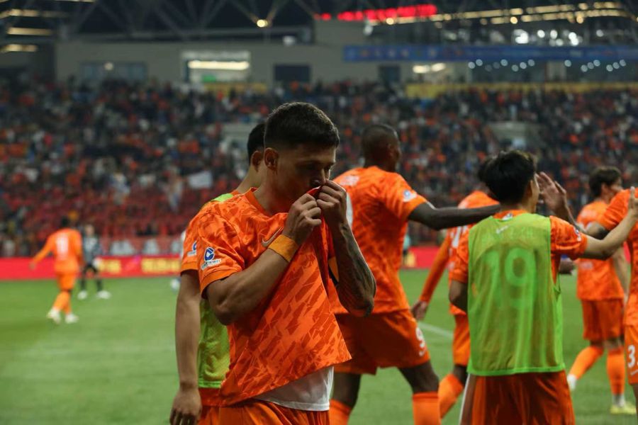 Alex Ioniță II continuă să impresioneze în China » Fostul jucător de la Rapid a lovit din nou