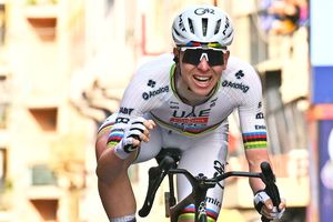 Tadej Pogacar a câștigat Milano-Sanremo 2026! L-a egalat pe Roger de Vlaeminck la Monumente și mai are nevoie doar de Roubaix pentru colecție