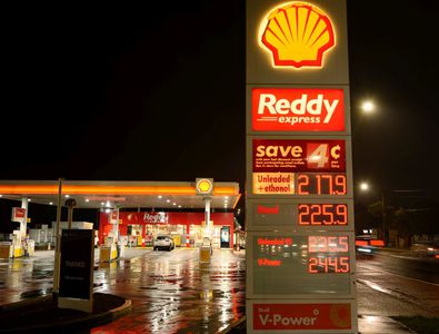 Se simte diferența! » Cât costă plinul de benzină în Istanbul: „artificiul” ...