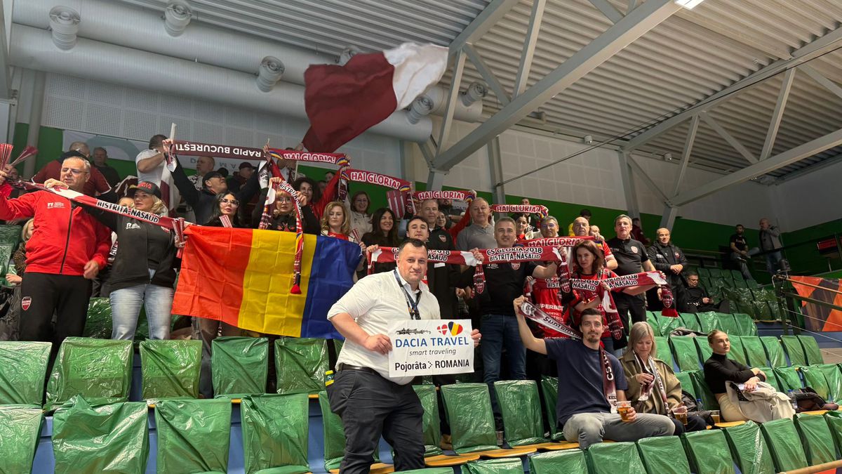 Fanii Gloriei Bistrița susțin echipa Rapidului în Danemarca