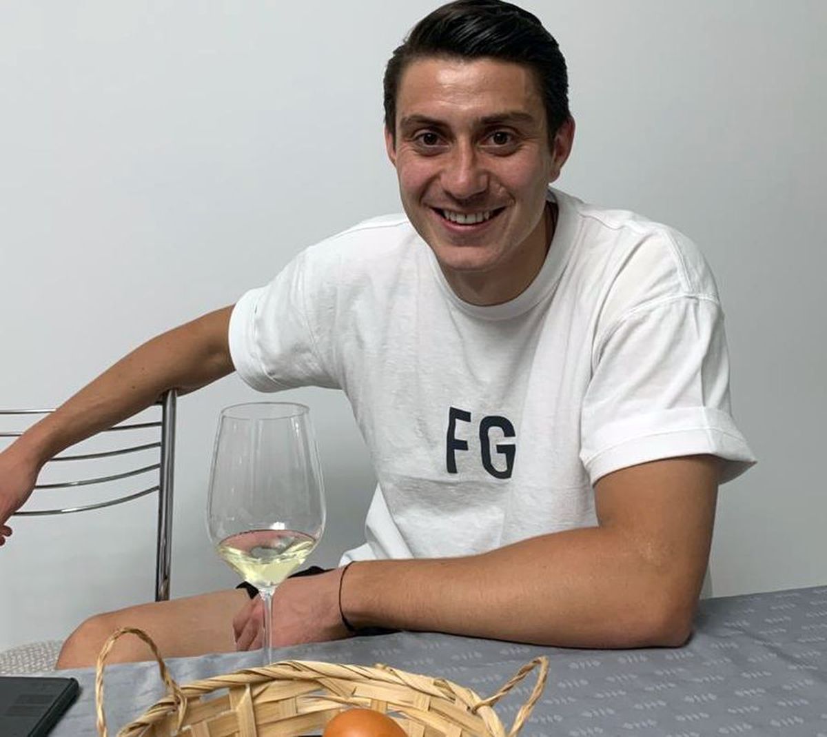 FOTO Cum au petrecut „tricolorii” Paștele, în plină pandemie de coronavirus