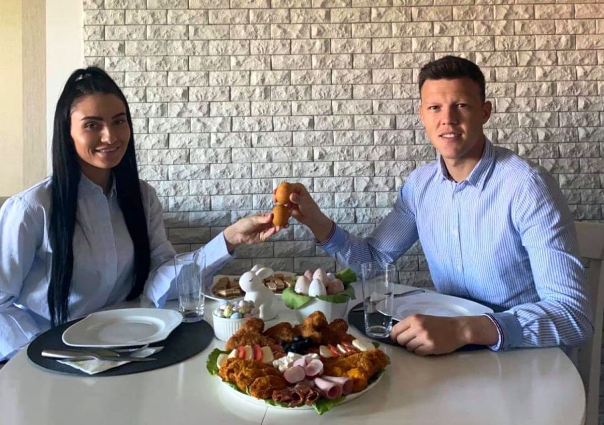 Fotbaliștii români au petrecut Paștele alături de familii