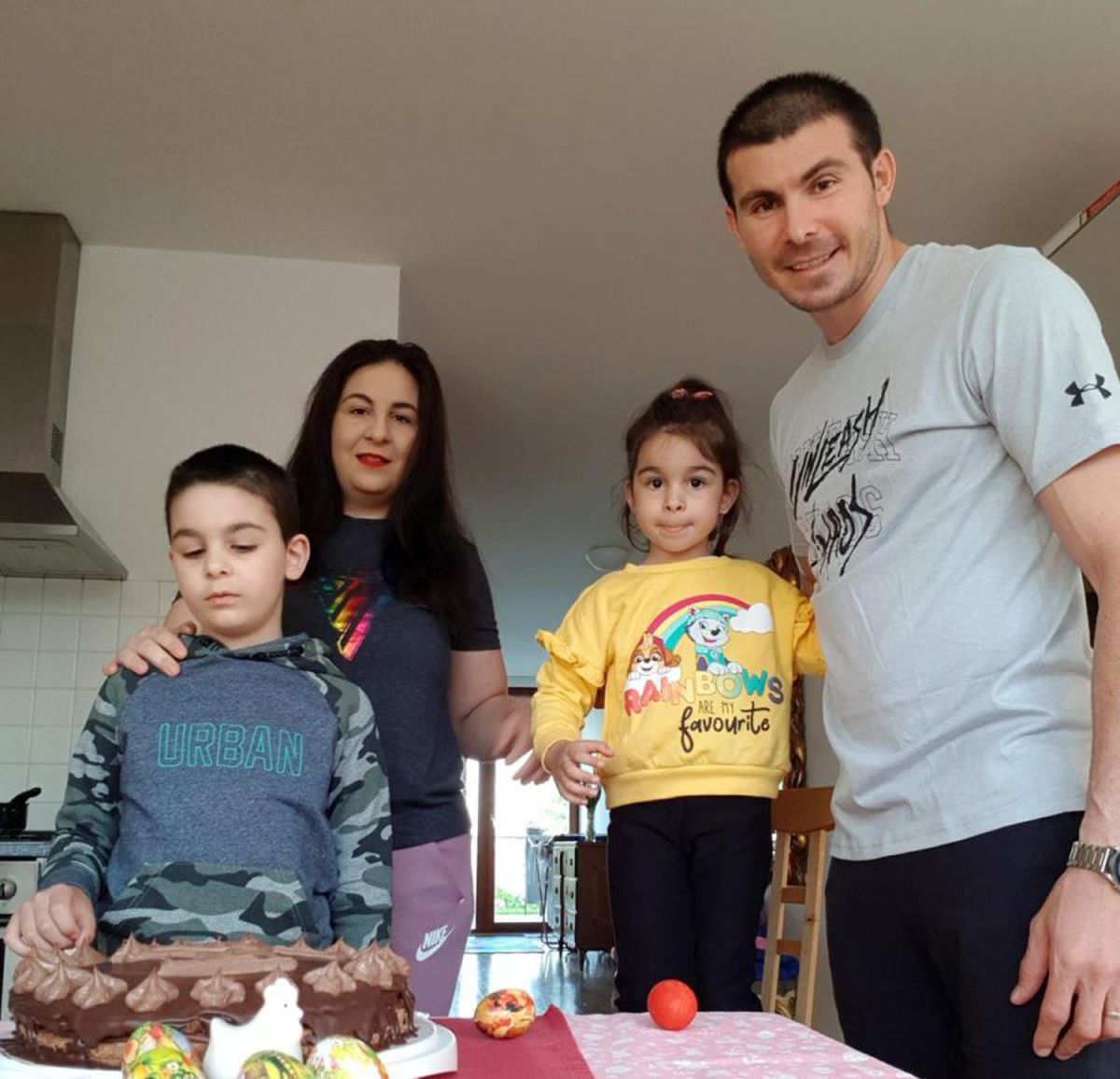 Fotbaliștii români au petrecut Paștele alături de familii