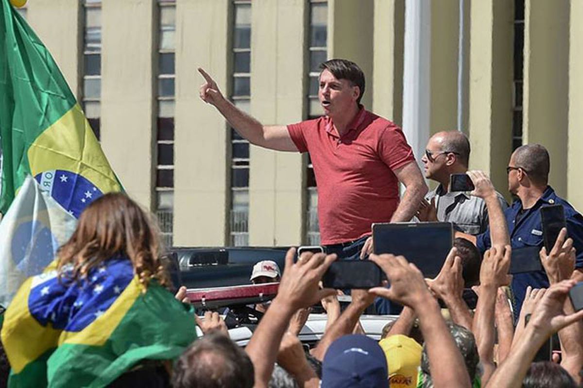 Situație fără precedent » Președintele țării a participat la protestele care cer eliminarea restricțiilor