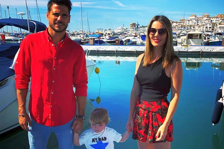 José Romera Navarro, alături de soție și de copilul lor, în Puerto Banus. Sursă foto: Instagram