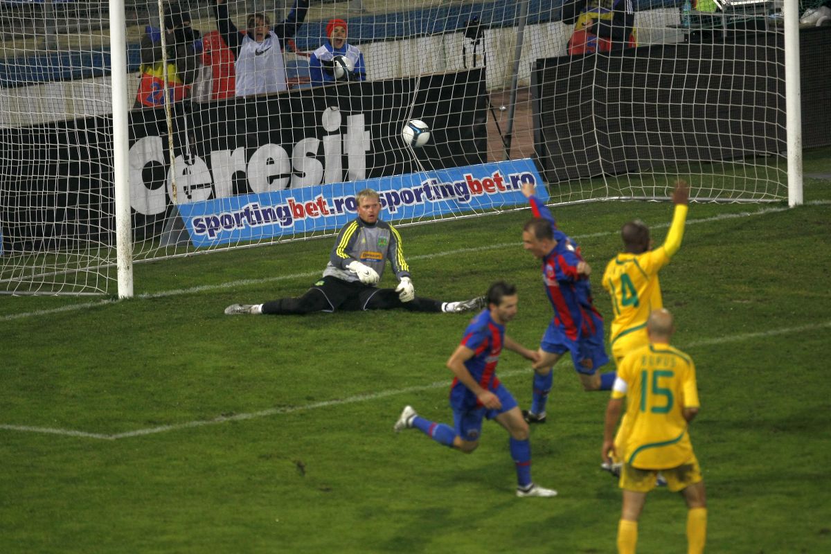 Imagini din cariera lui Cristian Hăisan