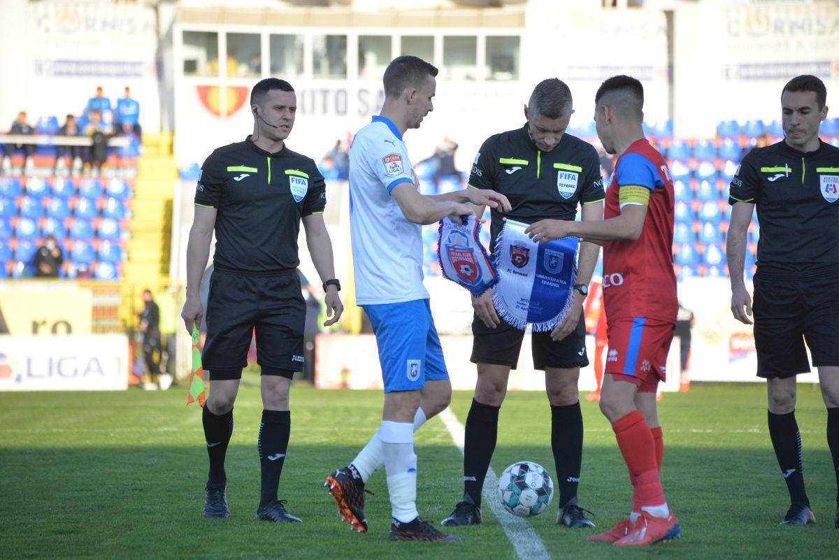 FC Botoșani - CS Universitatea Craiova, 21 04 2021 / FOTO: Ionuț Tabultoc