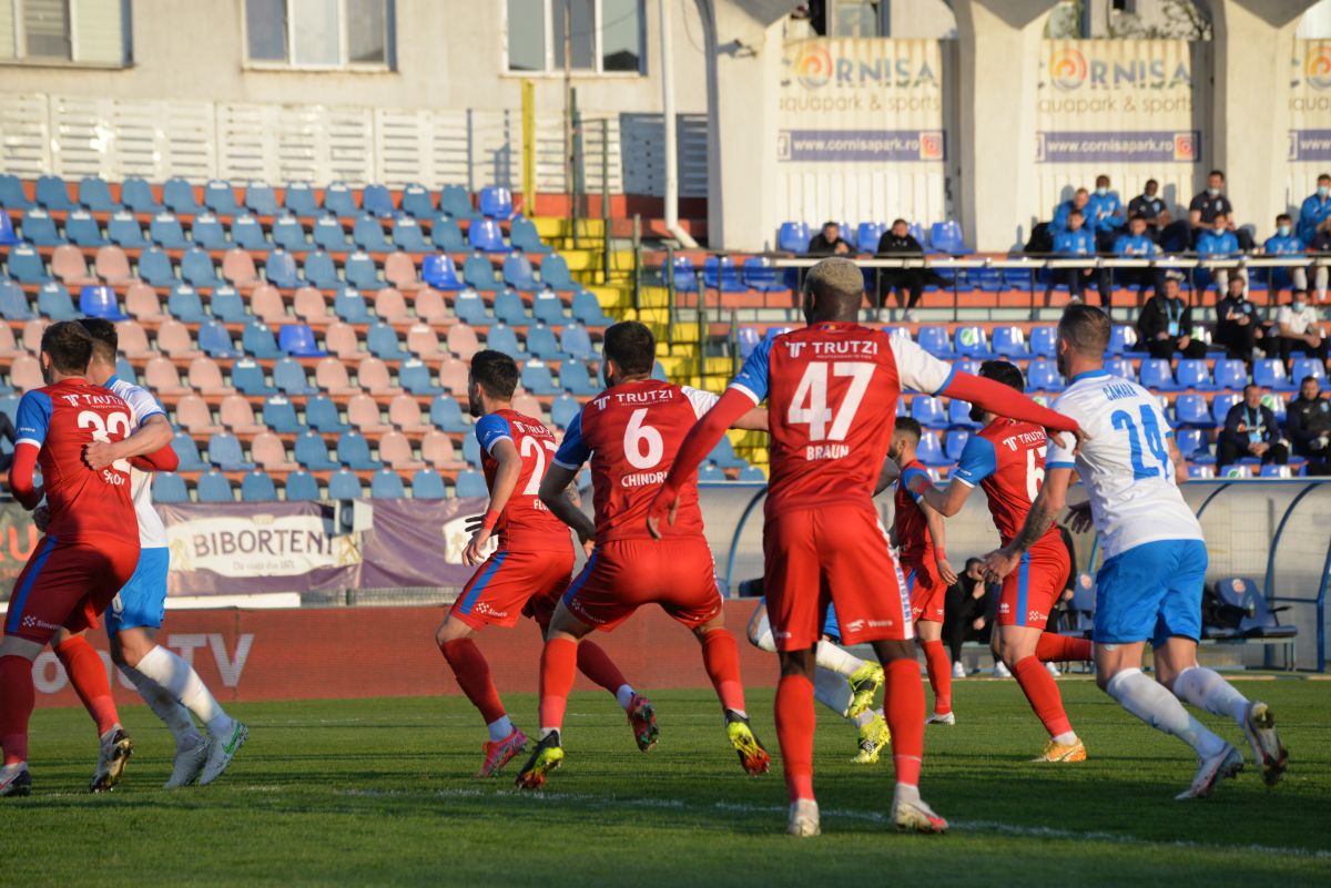 FC Botoșani - CS Universitatea Craiova, 21 04 2021 / FOTO: Ionuț Tabultoc
