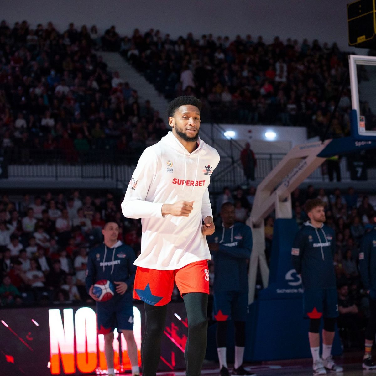 Sala de 30 de milioane de euro, inaugurată cu un eveniment în stil american » Imagini spectaculoase