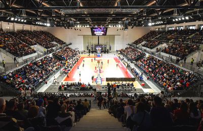 Sala de 30 de milioane de euro, inaugurată cu un eveniment în stil american » Imagini spectaculoase