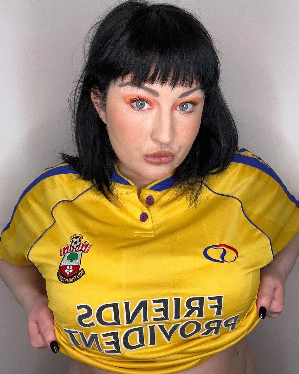 Nora unui fotbalist legendar arată tot pe OnlyFans și se apără: „Nu îi pătez renumele!”