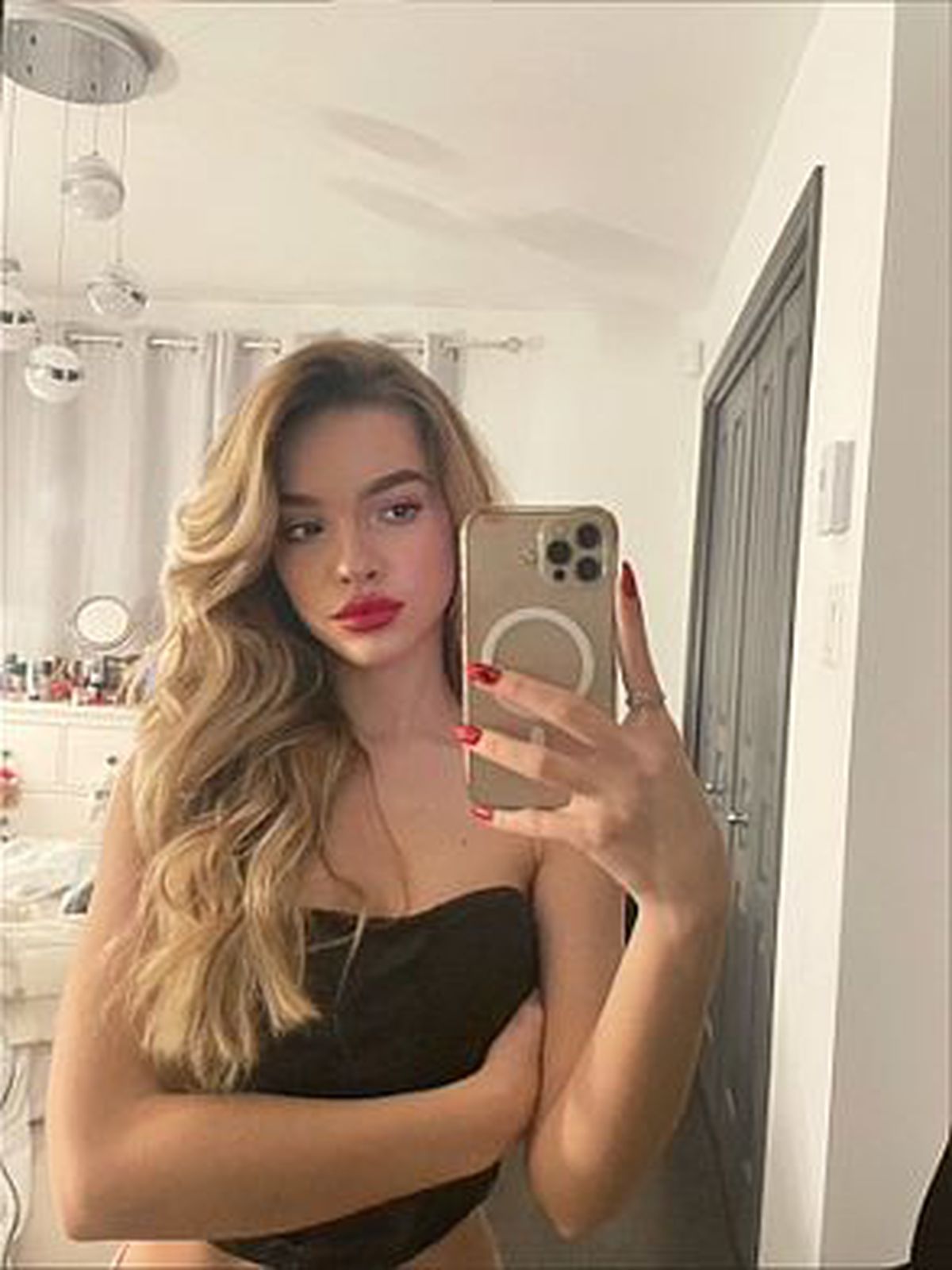 Vanessa, fata lui Leonard Doroftei