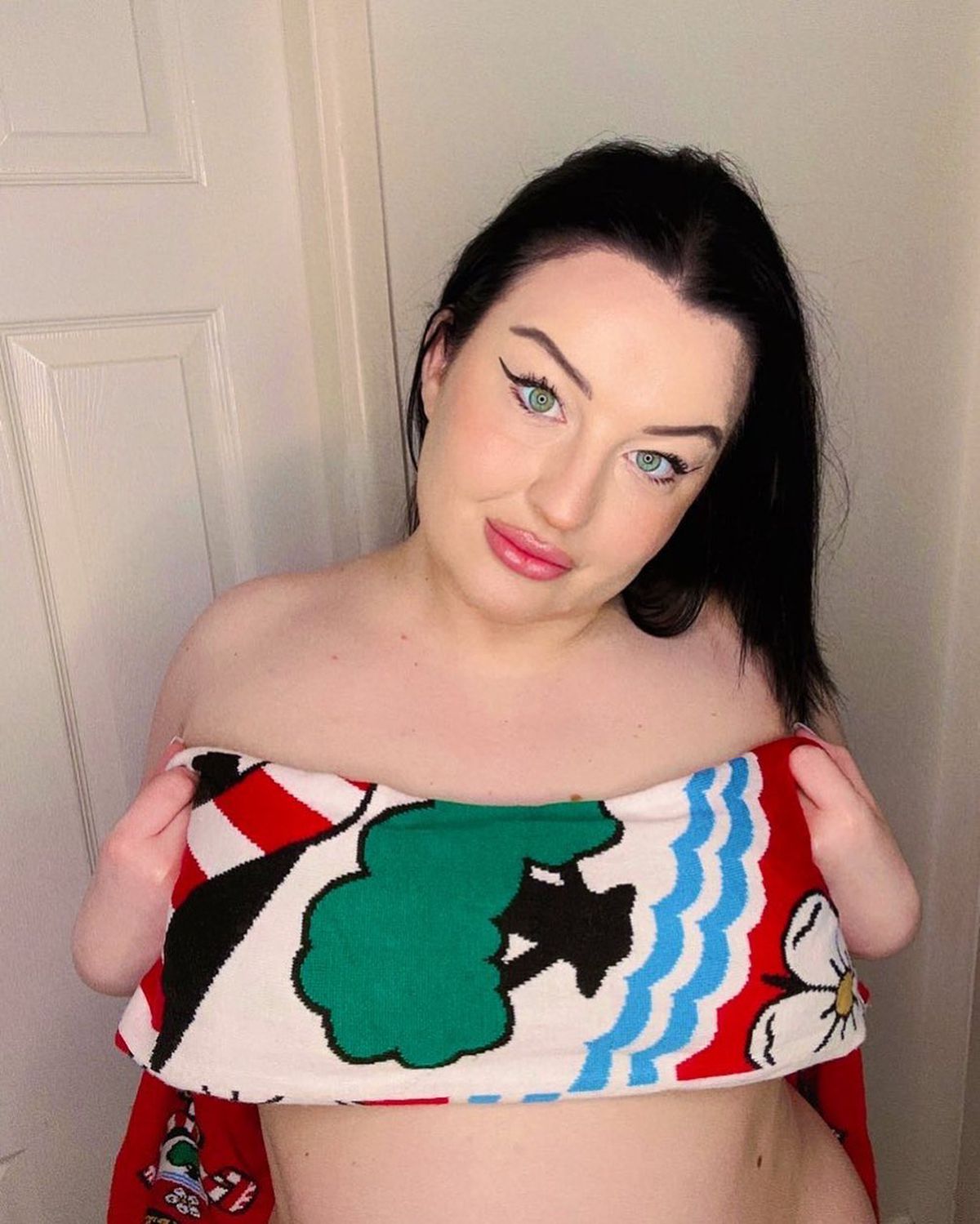 Nora unui fotbalist legendar arată tot pe OnlyFans și se apără: „Nu îi pătez renumele!”