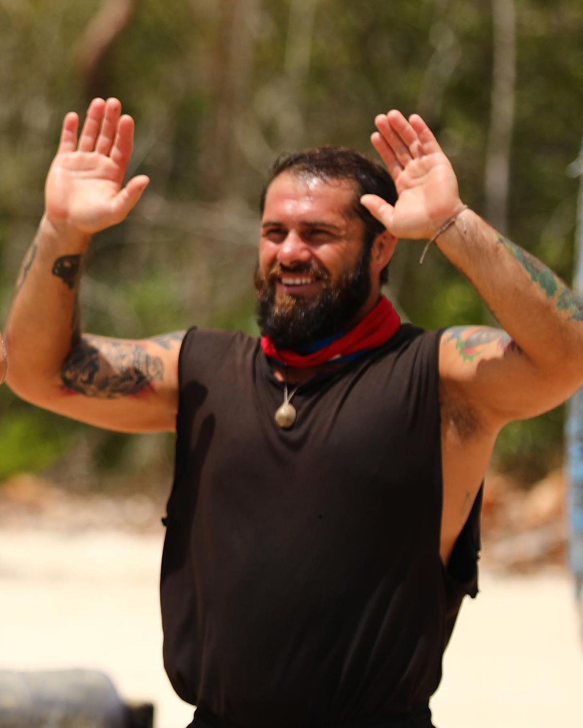 Campion MMA, înjurături la TV, înainte să fie dat afară din emisiunea difuzată în prime-time: „Cum p**a mea îți permiți să mă faci orfan?”