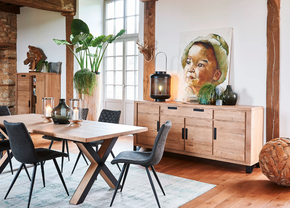 Mobilier din lemn masiv fabricată în România: o alegere inspirată și elegantă