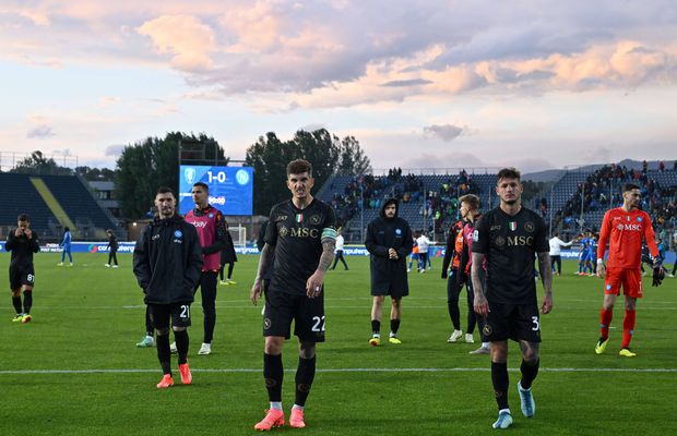 Napoli, în derivă! Suporterii tună și fulgeră, președintele e în pragul unei decizii radicale