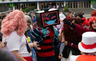 S-a încheiat Comic Con 2024 » Cele mai tari costumații văzute la București, la convenția destinată pasionaţilor de filme, benzi desenate și jocuri video