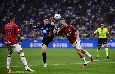 Cu titlul pe masă în derby-ul orașului Milano