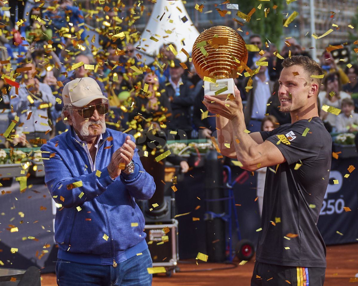 „Am făcut foame mare, împărțeam un cartof toată ziua!” » Ion Țiriac, amintiri la „Prietenii lui Ovidiu”: „Nu e nicio rușine”