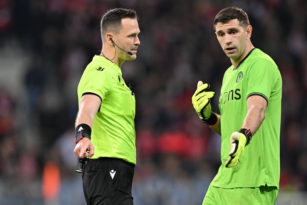 Ce încurcătură! Emiliano Martinez n-a fost eliminat după ce a primit două „galbene”, dar UEFA l-a suspendat » Care e explicația