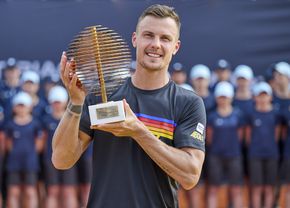 Marton Fucsovics este noul campion la Țiriac Open! » „Am fost puternic și chiar mi-am dorit să câștig acest turneu” + „Trofeul e frumos, va sta în mijlocul livingului meu”