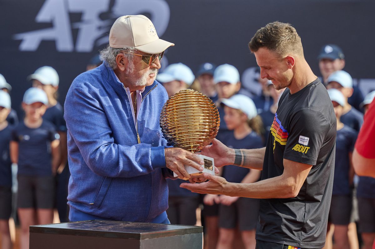 Marton Fucsovics este noul campion la Țiriac Open! » „Am fost puternic și chiar mi-am dorit să câștig acest turneu” + „Trofeul e frumos, va sta în mijlocul livingului meu”