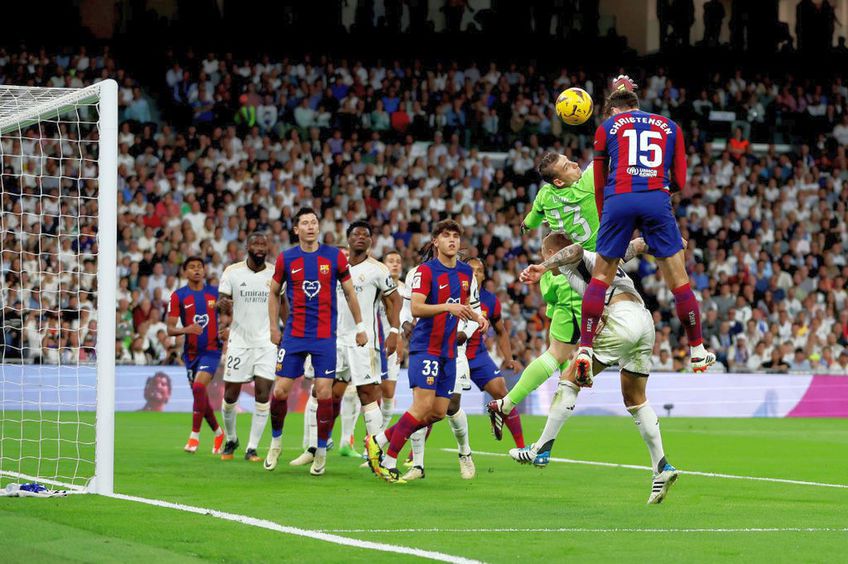Andriy Lunin, portarul lui Real Madrid, a greșit la golul prin care Barcelona a deschis scorul pe „Santiago Bernabeu”, în El Clasico cu numărul 257/ foto: Guliver/GettyImages