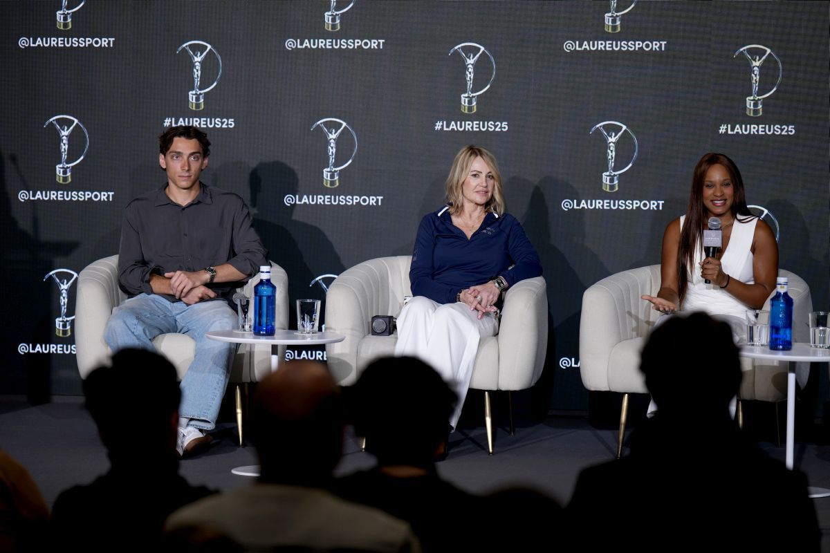 Mondo Duplantis și Simone Biles, marii câștigători de la Gala Premiilor Laureus » Nadia Comăneci a fost prezentă