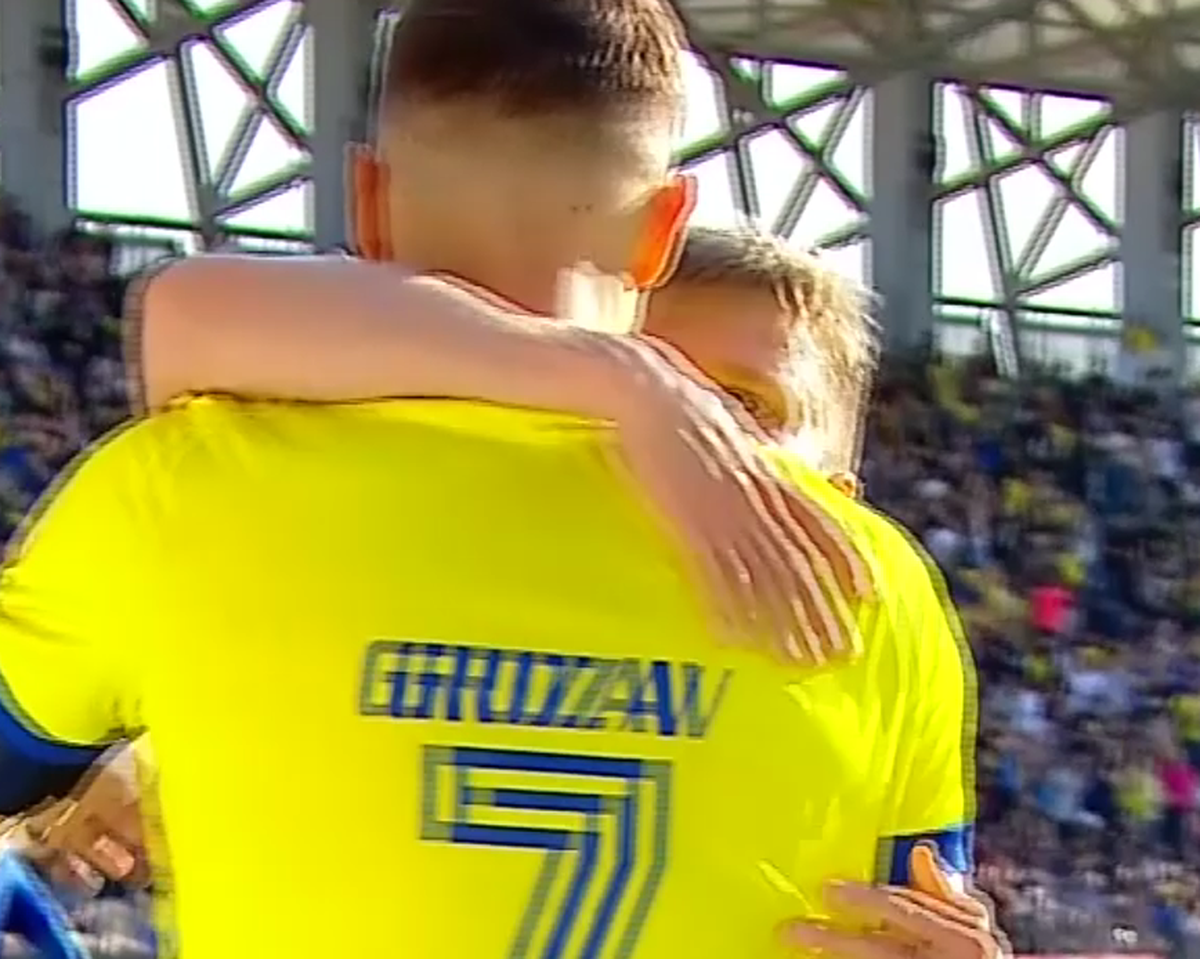 Petrolul o demolează pe Gloria Buzău » Elevii lui Ilie Stan sunt cu un pas în Liga a 2-a