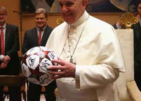 Lionel Messi îl omagiază pe Papa Francisc: „Mulțumesc pentru că ai făcut lumea mai bună”