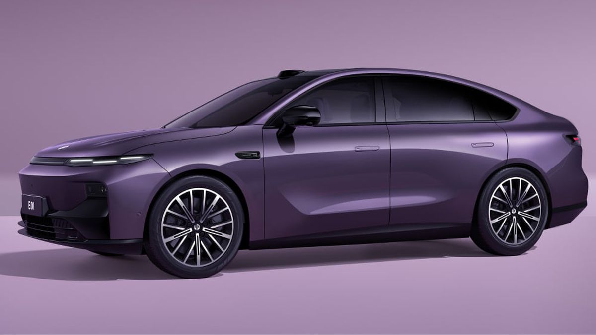 Cum arată modelul B01, primul sedan electric din catalogul Leapmotor