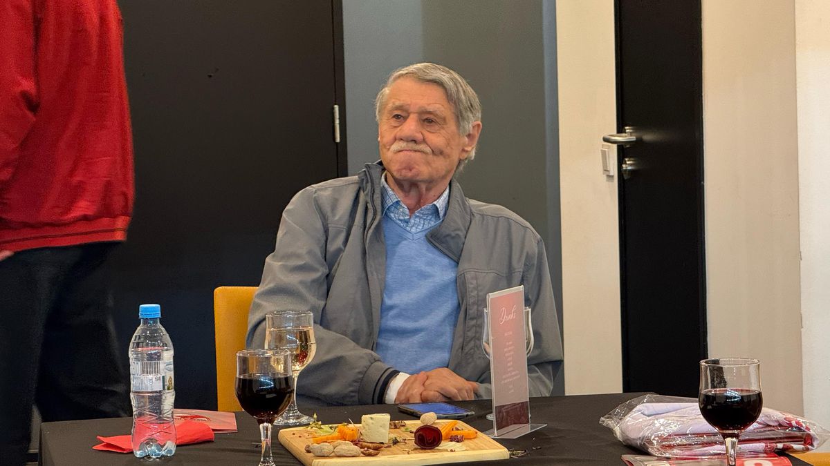 Ion Pîrcălab, printre invitații de marcă din loja legendelor dinamoviste