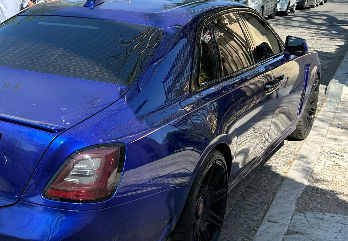 Gigi Becali a apărut la Palat cu noul supercar de 500.000 de euro: „Este cea mai bună dintre toate, doar cu ea mai merg”