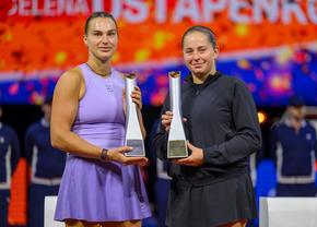 Dialogul haios între Aryna Sabalenka și Jelena Ostapenko după finala de la Stuttgart: „Distracție plăcută la volan” / „Cred că mă urăști”