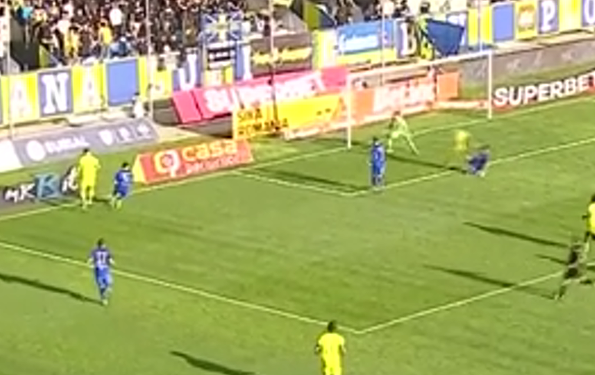 Petrolul o demolează pe Gloria Buzău » Elevii lui Ilie Stan sunt cu un pas în Liga a 2-a