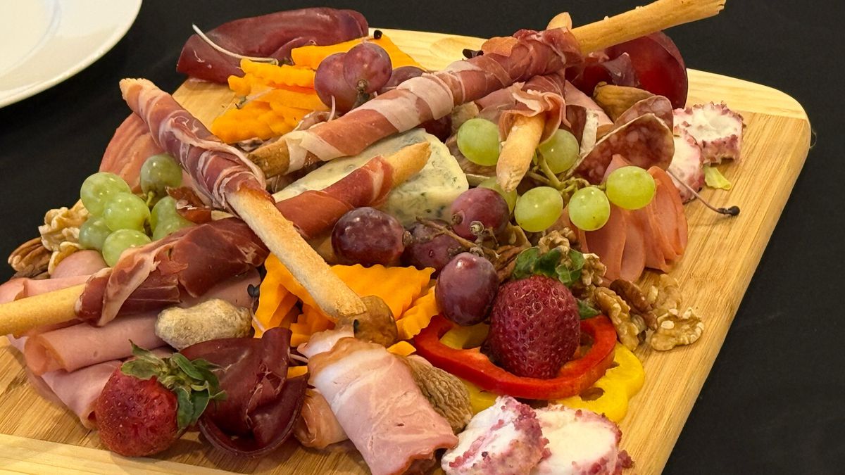 Dinamo - Universitatea Craiova, 21.04.2025 // Cum arată meniul la VIP